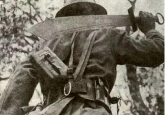 抗日战争时期,八路军的刀柄处为何有个圆环?|刀柄|圆环|大刀_新浪新闻
