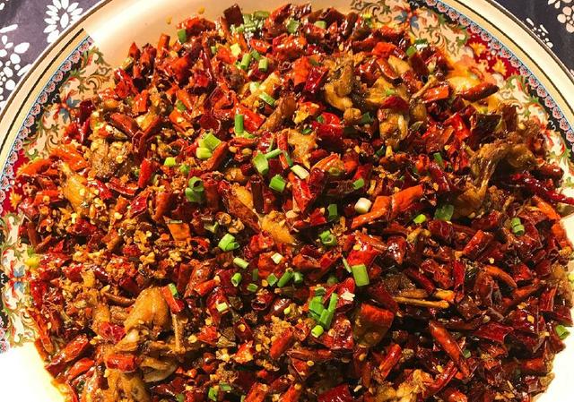 看过这些美食,你还能抵抗得了吃辣的诱惑吗
