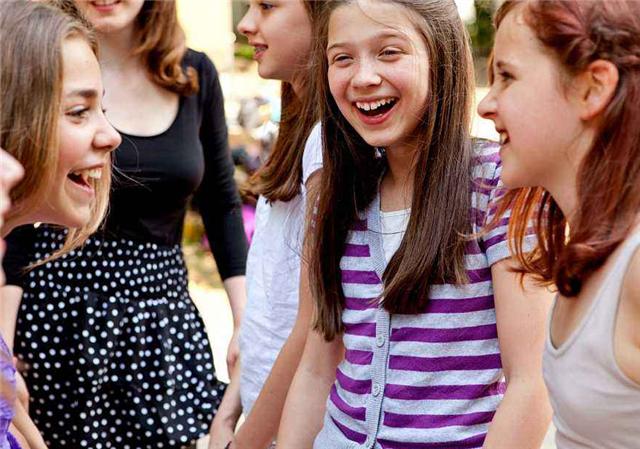 青春期的女儿早恋,意外怀孕怎么办?这位妈妈的做法值得借鉴