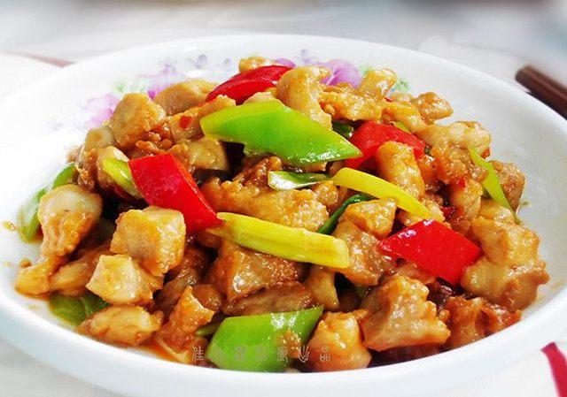 食谱:腐乳爆鸡丁,泡椒肥肠,胡萝卜粥