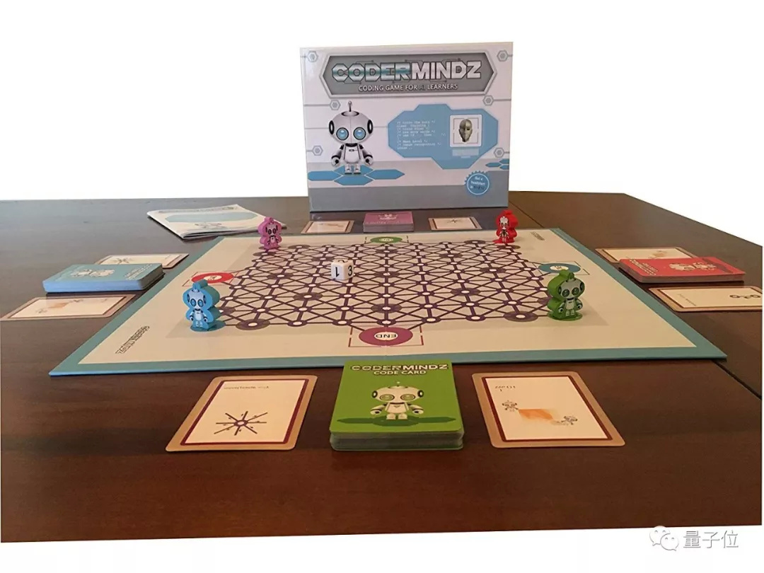 10岁女程序员,婉拒谷歌Offer,研发全球首款AI桌