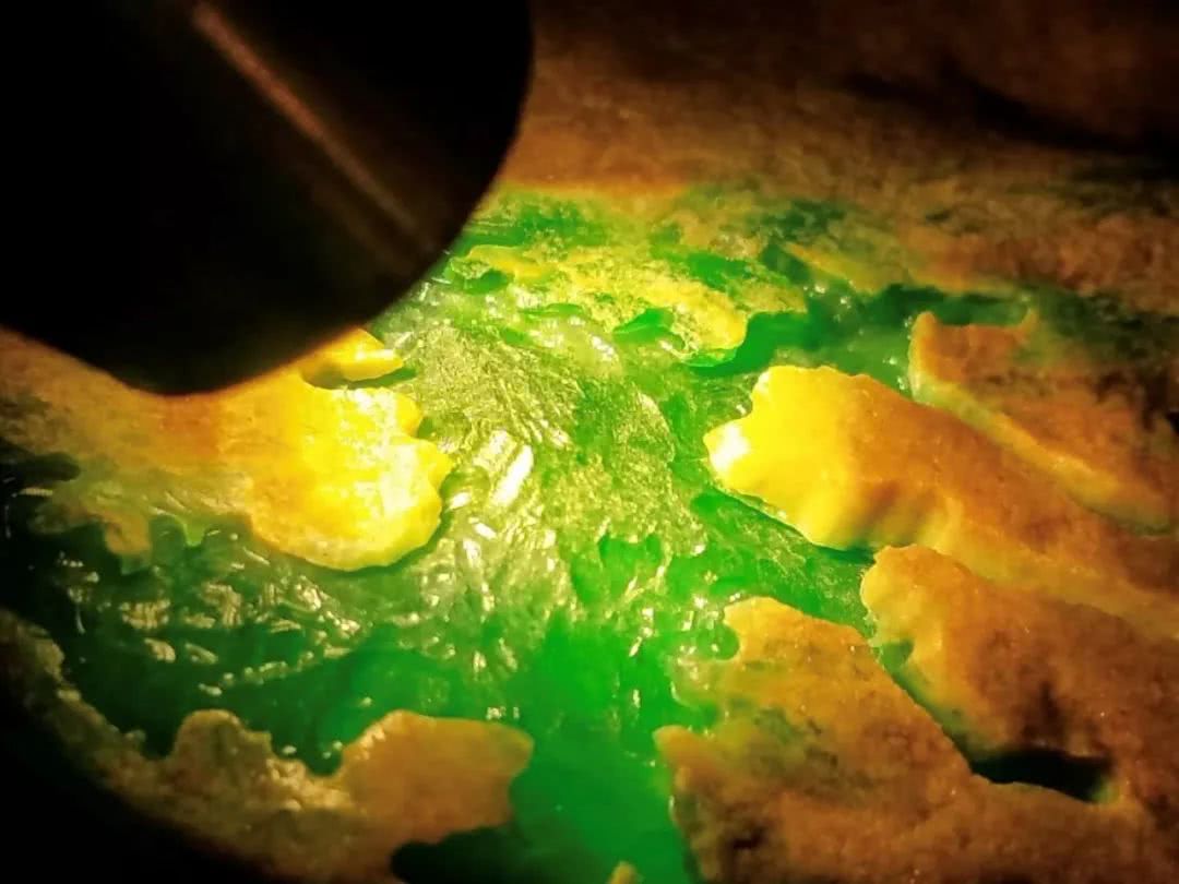 随手买下的大马坎翡翠原石,擦个窗就已经全胜,个个都是极品!