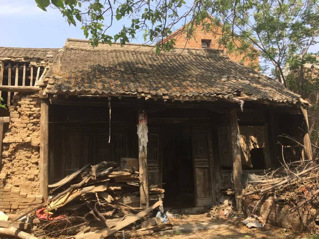 小县城深藏明代富人区,院落盖得像金銮殿,门头悬挂黄金檀木匾