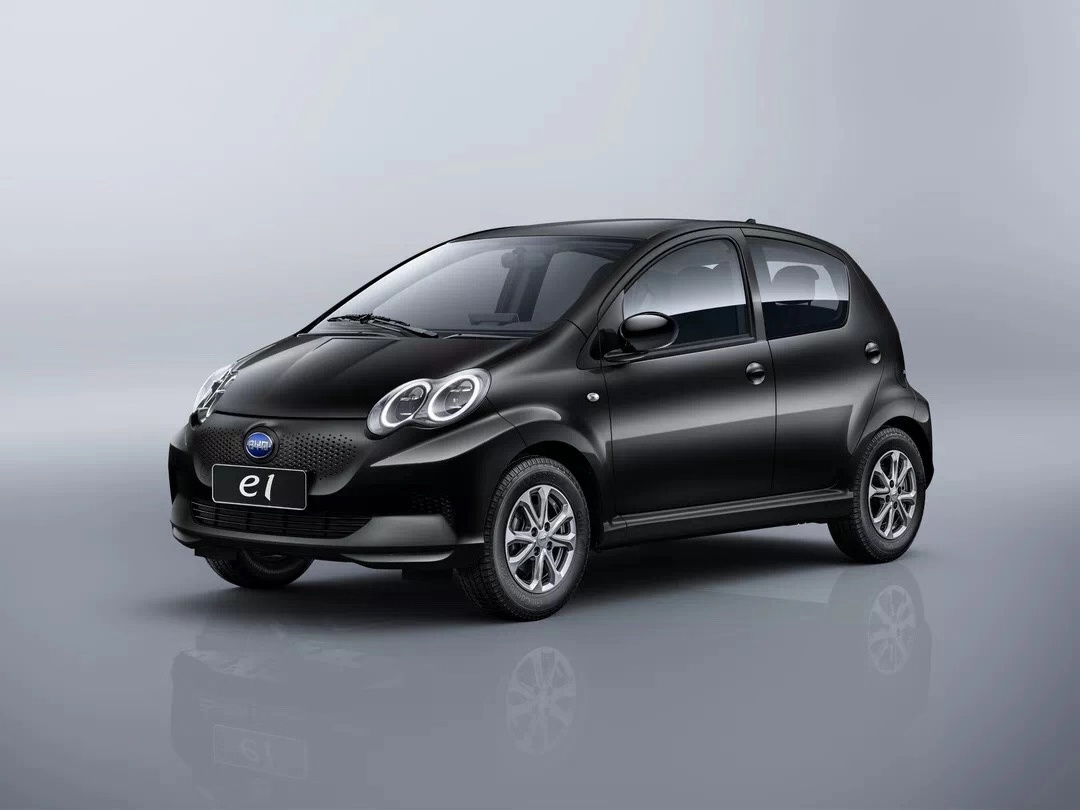 比亚迪e1官图亮相,采用双色车身"萌萌哒",涂装真的很重要