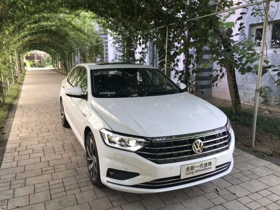 试驾全新一代速腾 金无足赤,车无完车