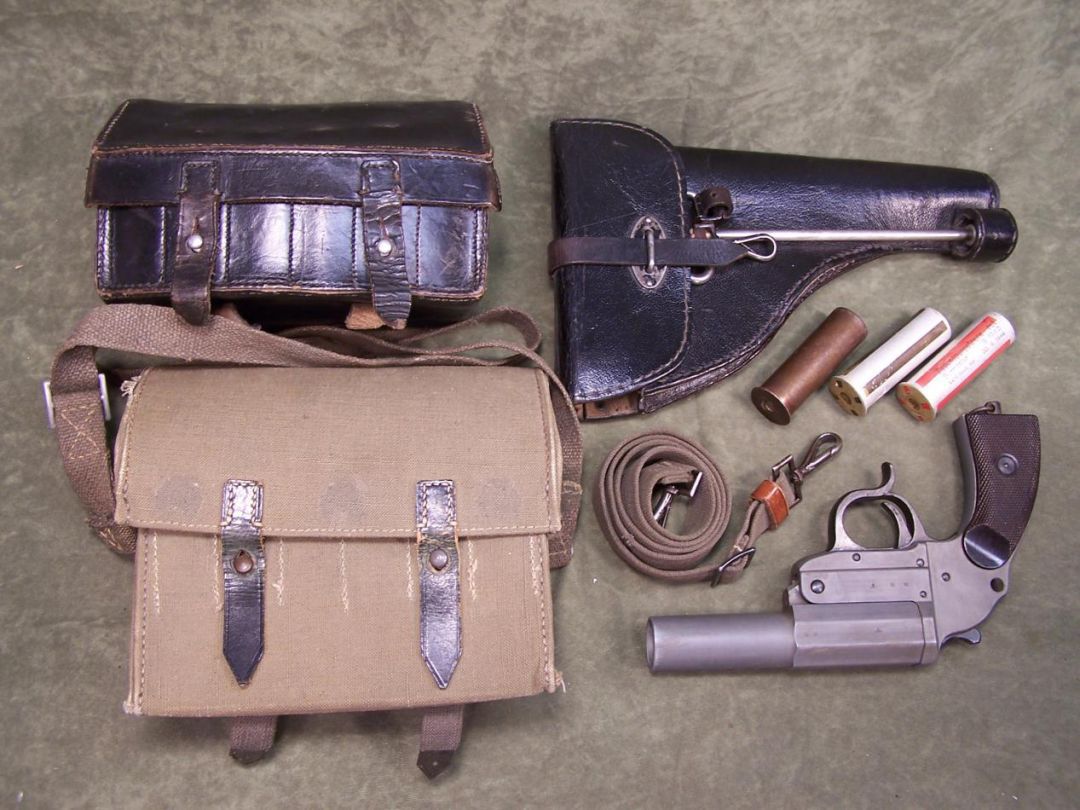 二战德国的信号枪不光能发信号,还能打坦克?