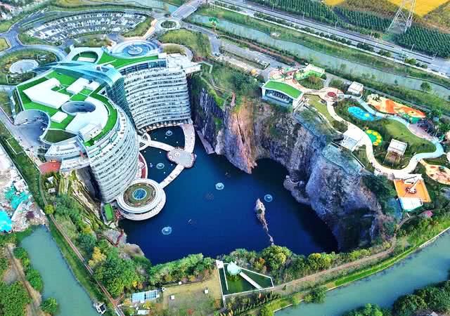 上海世茂深坑酒店入选世界建筑奇迹,内部场景公开