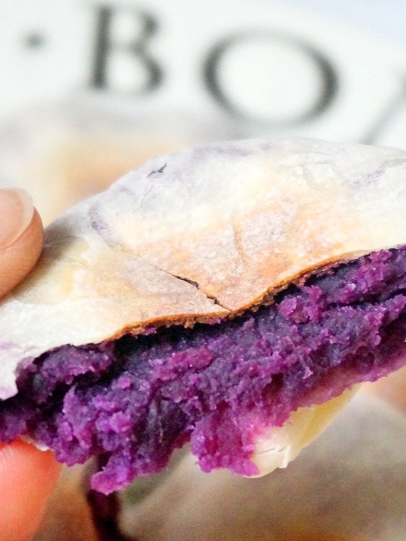 用剩饺子皮做紫薯饼不放糖不放油用锅煎一下就可以超好吃