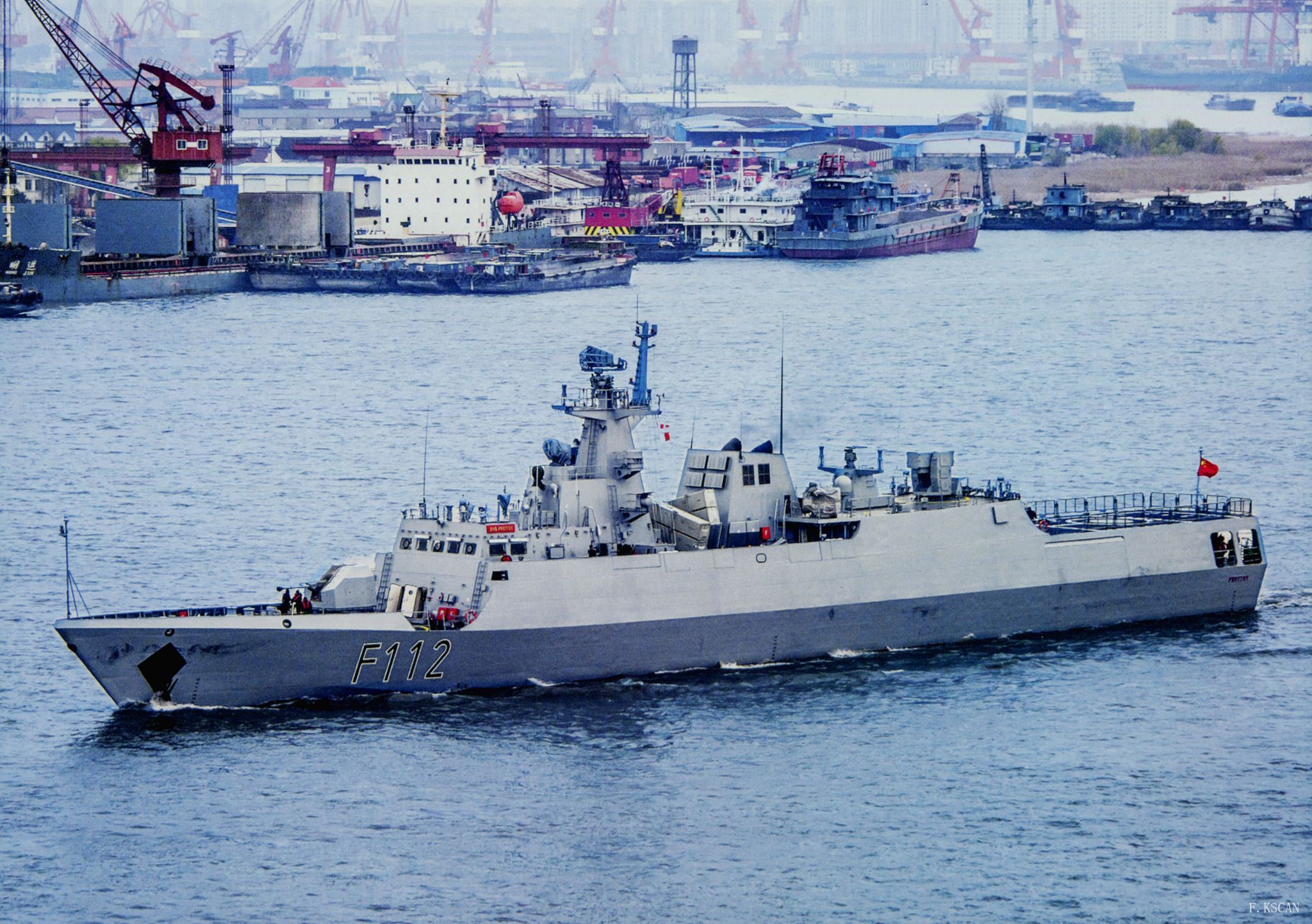 泰国海军这护卫舰堪称056雏形,造价极便宜,曾去亚丁湾打海盗