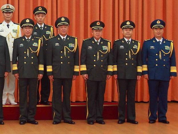 中央军委规定:这些人不被授"军衔",但是有军籍,他们是谁?