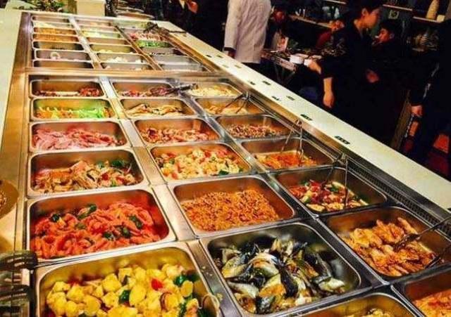 自助餐39元管够吃! 是便宜, 还是商家的"手段"? 员工透露实情