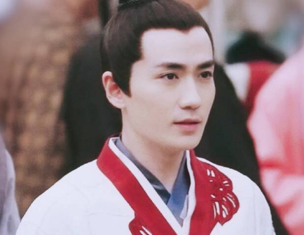 小桃怼小公爷上热搜获朱一龙粉丝怒赞搞事业不需要爱情