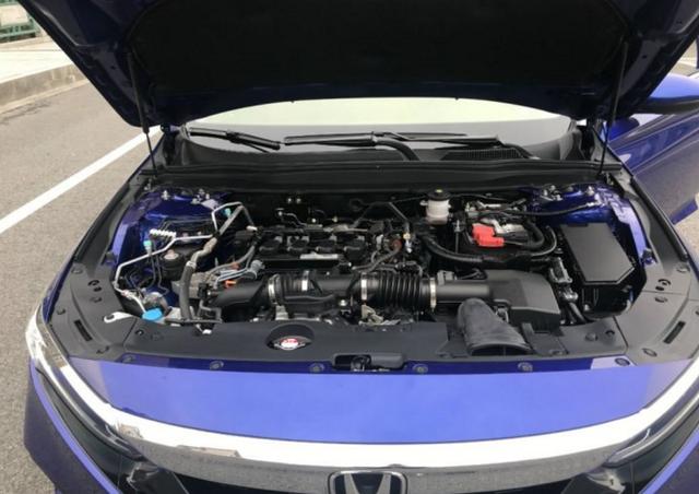 新雅阁的1.5t发动机到底怎样 刚拿驾照的车主表示看不懂发动机舱