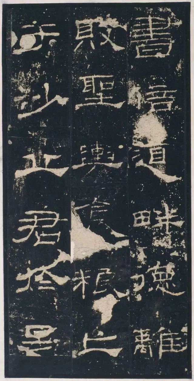 汉碑经典《孔庙礼器碑》,寓奇险于平正,寓疏秀于严密!