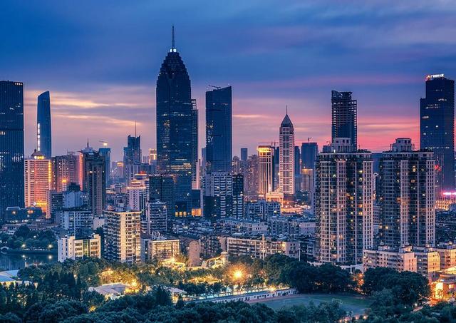 中国整体搬迁的城市,被人们称之为"东方芝加哥",实力极强