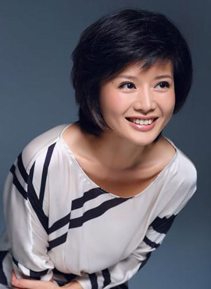 24岁跟了穷小子,熬了12年终于带红老公,42岁却成单亲妈妈