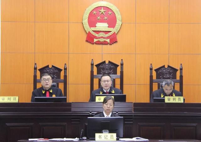 山城区法院院长吕文涛担任审判长 审理一起涉恶势力集团犯罪案件