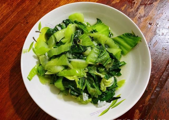 周四的晚餐比平时多了一碟小菜,下酒又下饭,全家人吃嗨了