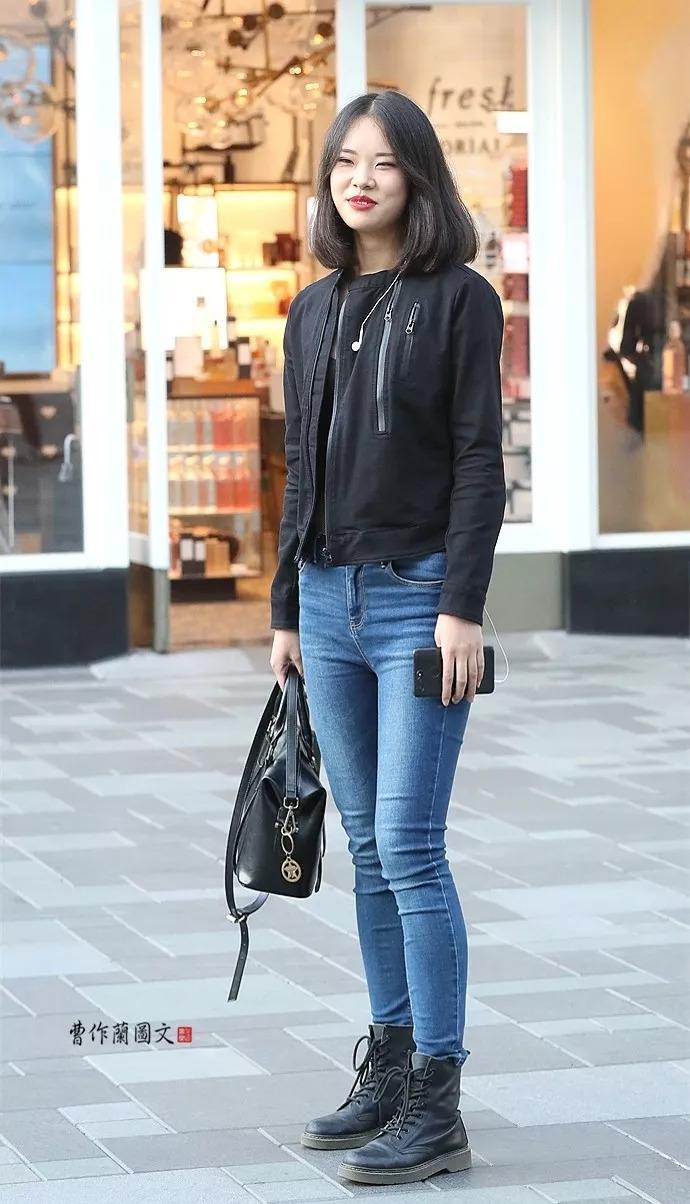 街拍20款新型牛仔裤凸显美女曼妙身材