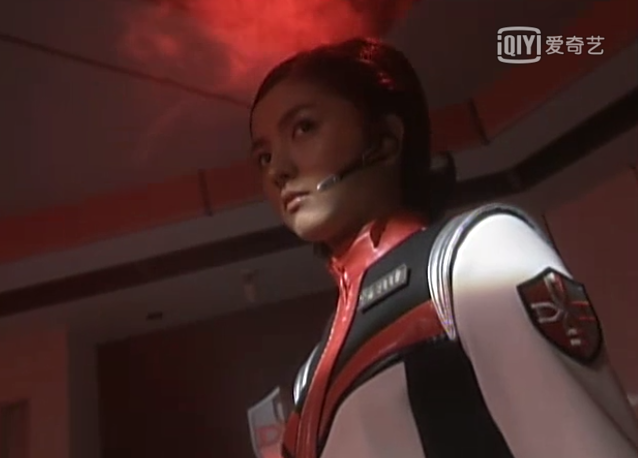 3,麦克斯奥特曼:艾莉麦克斯奥特曼中,地球防卫队中,负责联络通信,查询