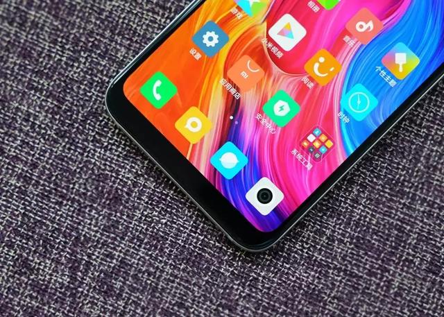 红米千元机发展虽然如日中天,但小米高端旗舰跟不上节奏了