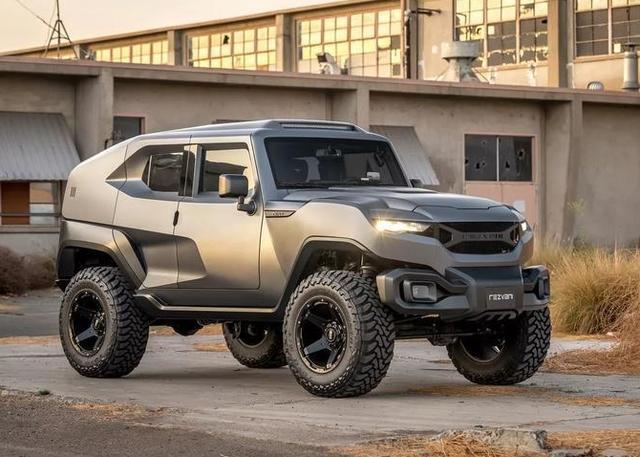 tank越野车气势满满搭载64升v8发动机最大马力可以达到500