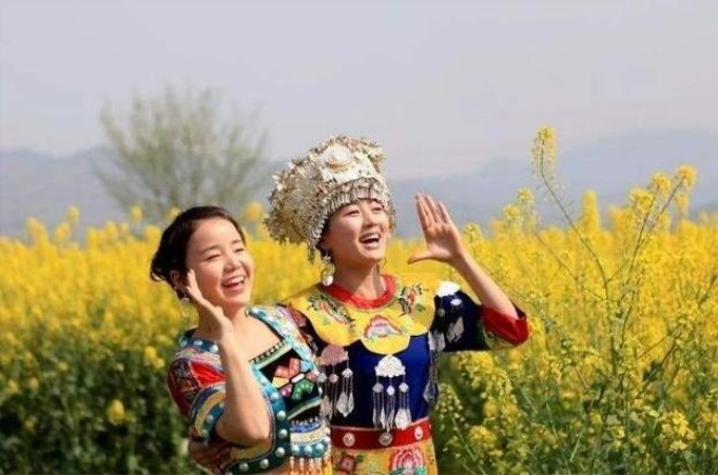 苗族|姑娘|山歌_新浪新闻