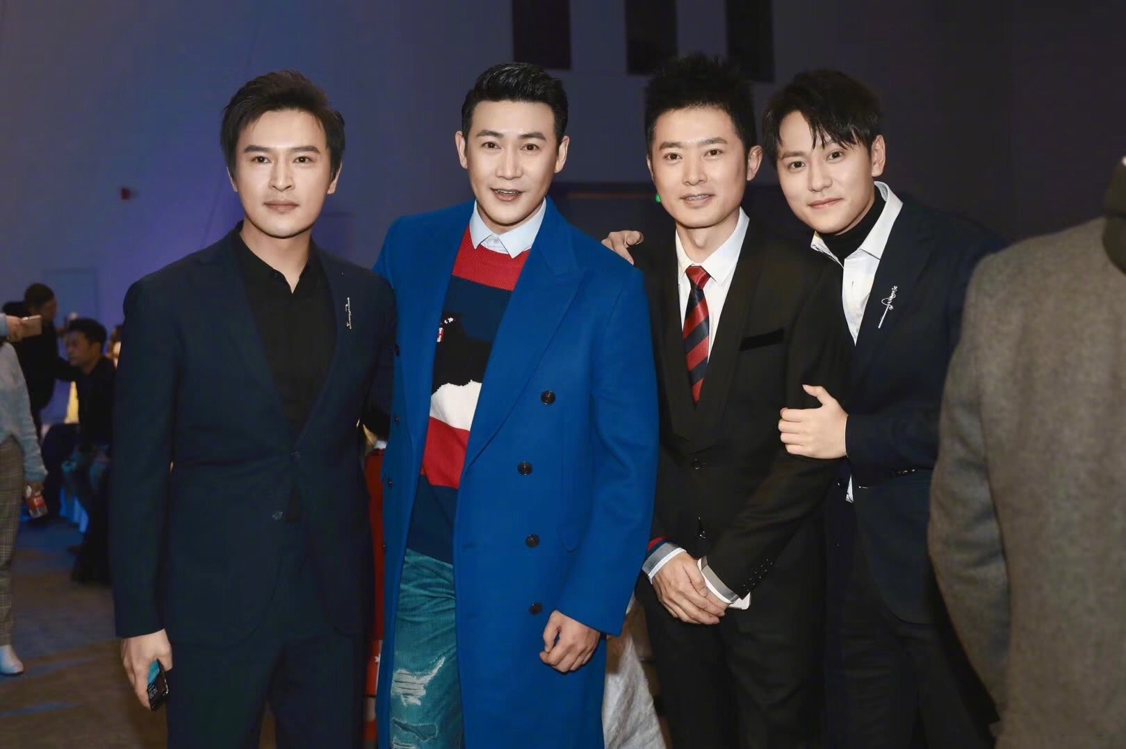 任泉和陆毅再度同框依然年轻,引发网友对包青天公孙策的满满回忆