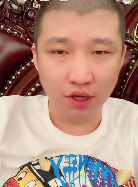 二驴账号被封30天,徒弟连麦各大主播"脱裤子",只为了报仇!