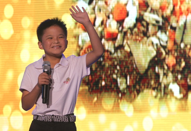 19岁地震小英雄林浩近况,在争议声中长大,如今作为演员重新出发