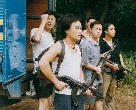 史上三大悍匪,贼王张子强仅排第二,排第一的悍匪被重判55年!|扒手|悍匪|张子强_新浪新闻