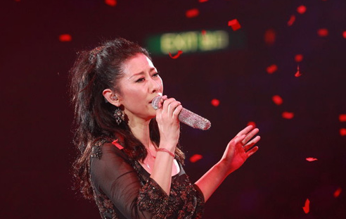 乐坛老前辈,一婚娶公司高管,二婚娶小14岁歌星,如今却孤身一人