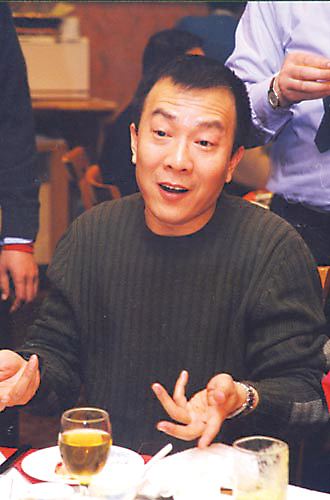 为爱放弃事业,老公恋上闺蜜一走了之,今55岁仍单身|杨蕾|戴志诚|袁茵