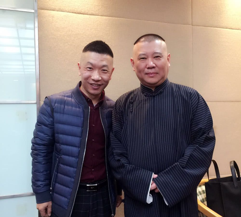 同样是离开德云社自行发展,他和曹云金的做法和现状都天差地别!