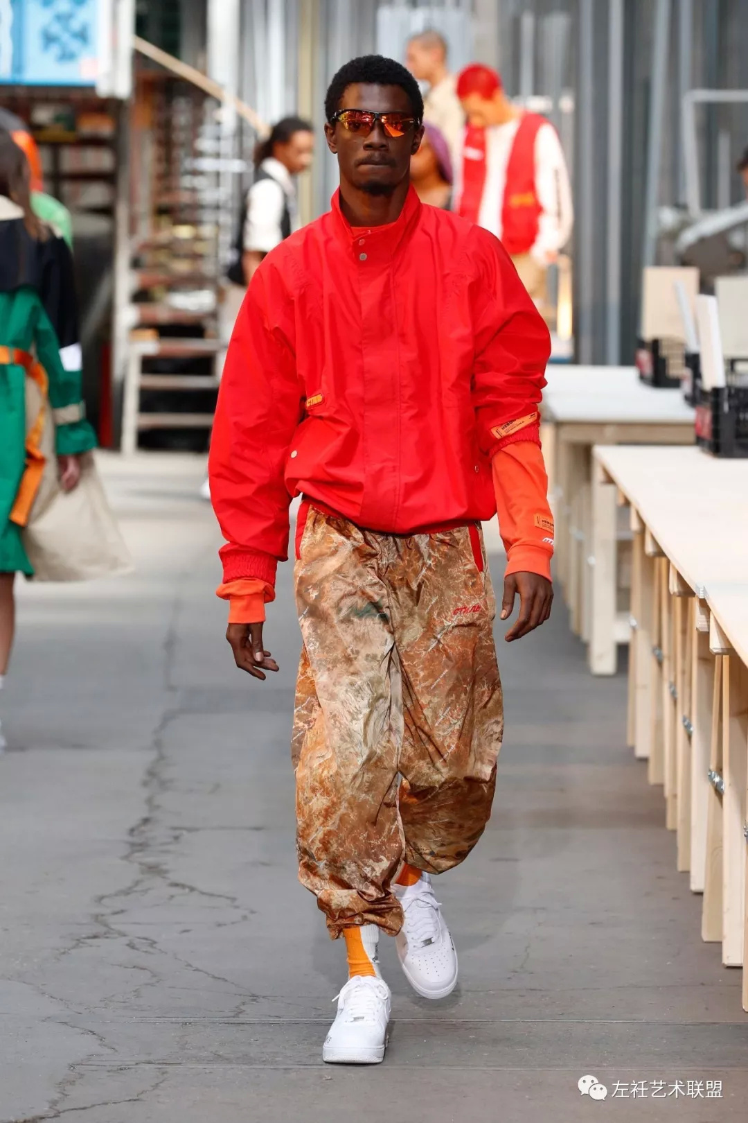 2019流行色预测,通过奢侈品走秀作品,分析201