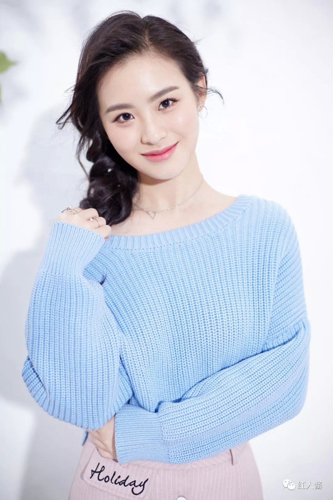 红人酱丨戴玥:一个明明可以当导演,却偏要做演员的奇女子!