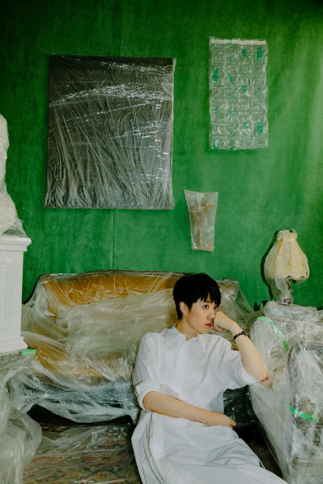 拒绝标签化,岑宁儿音乐里的自由流动之美