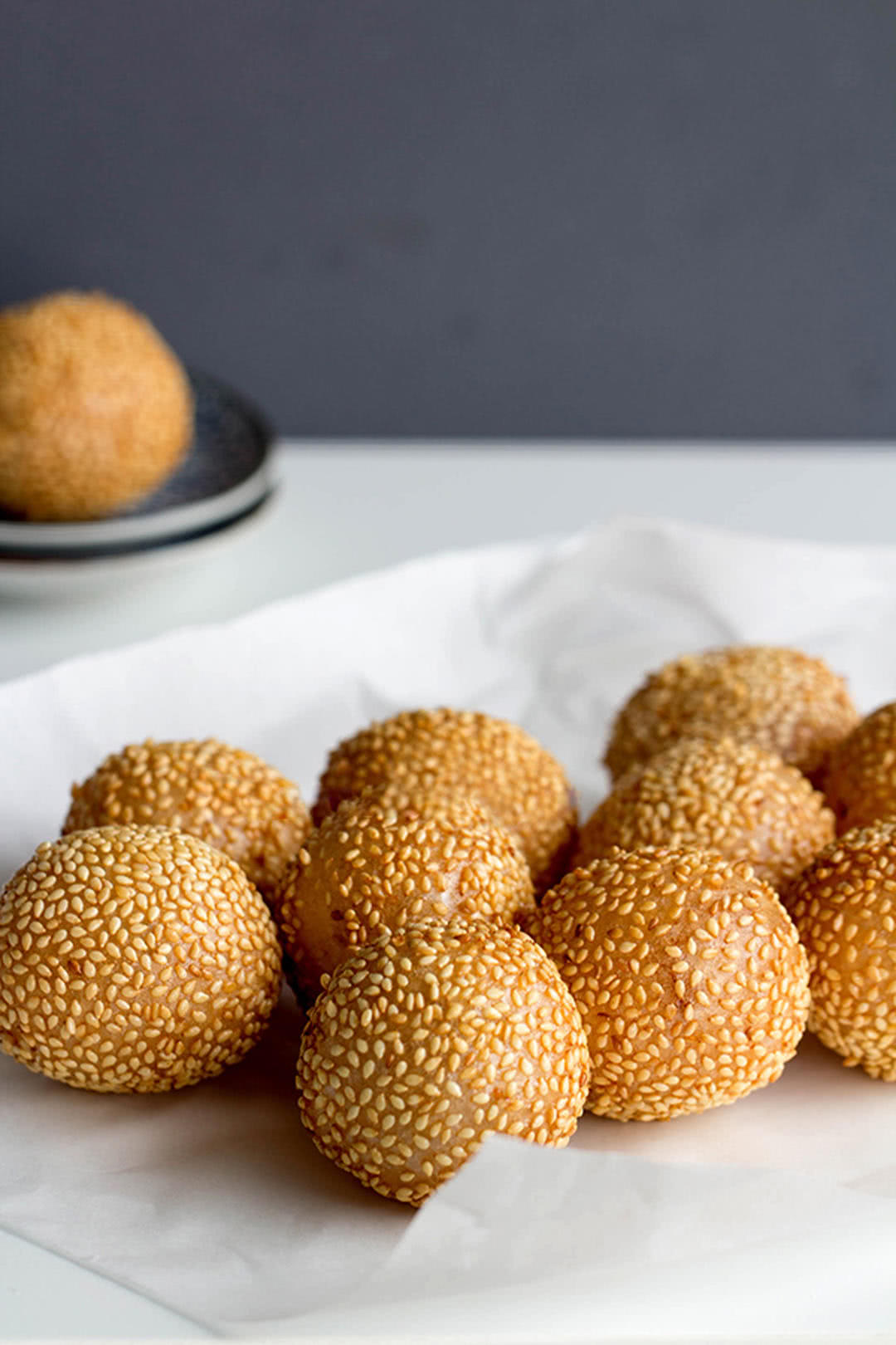 教你做麻团,一学就会,做出的麻团外酥里嫩,比大厨做的都好吃