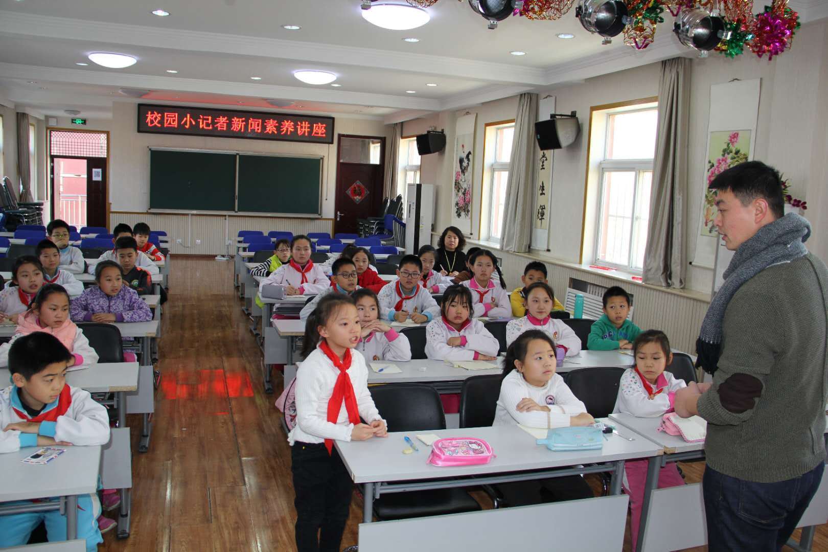 扶轮小学三十余"新闻人"集体充电 让校园发出最美童声!