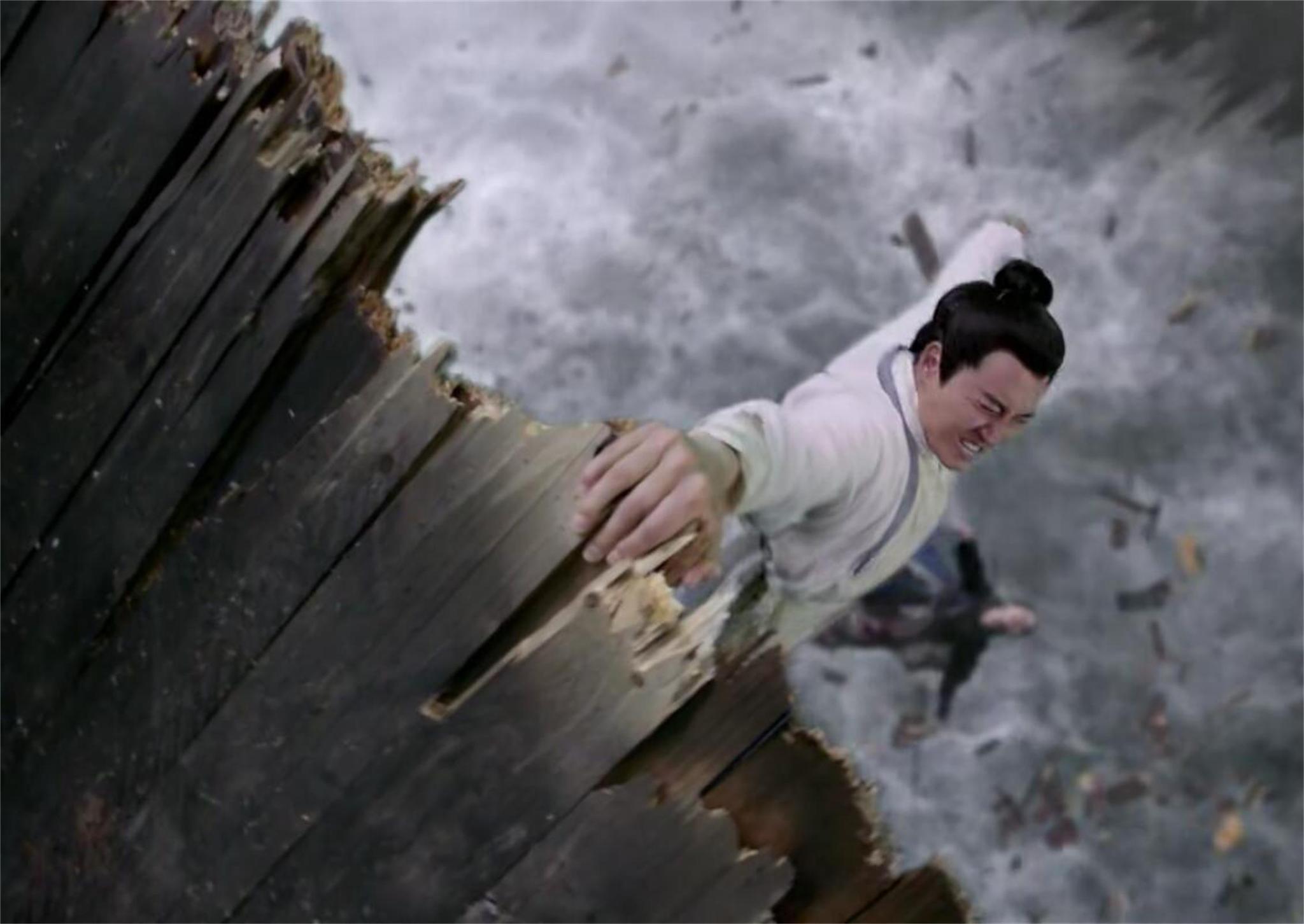 《新倚天屠龙记》的张翠山情商有点低,看的都有点替他着急