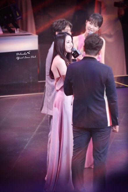 娜扎热巴罕见同框,未修图美的不相上下,网友:羡慕小公爷!