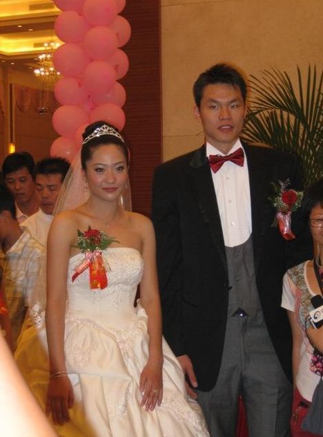 朱芳雨与前妻胡美近况:他再婚生子当老板,她26岁离婚至今单身