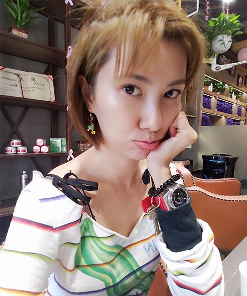 印小天事件女主边潇潇现状怕被骂悄悄改昵称近照曝光变化大