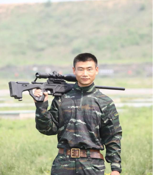 荣获三次一等功的狙击手,拿5次世界冠军,国产狙击步枪功不可没|王占军