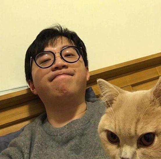 炉石传说斗鱼狗贼叠甲多年发现图标玄机网友以后改叫叠鸟