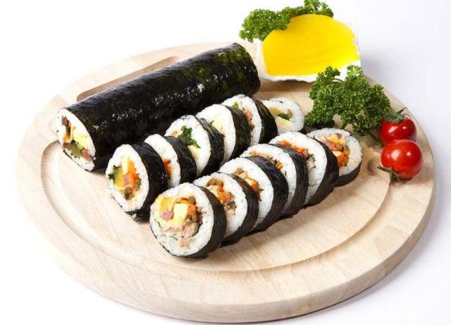 日式寿司,制作简单,有机的食材,热量超低,味道新鲜,造型漂亮
