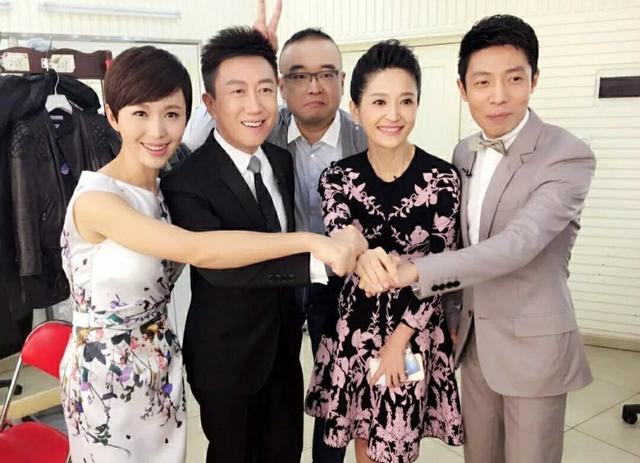 央视主持欧阳夏丹结婚了,她的老公挺令人意外的,隐藏的真深