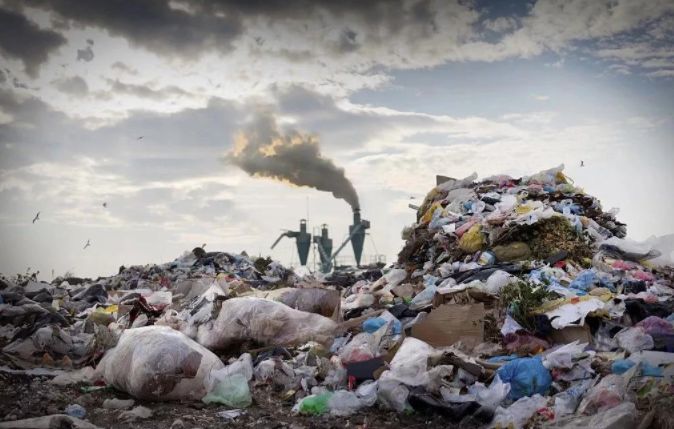 塑料颗粒成为海洋污染关键原因之一,人类所做的,终将还给自己