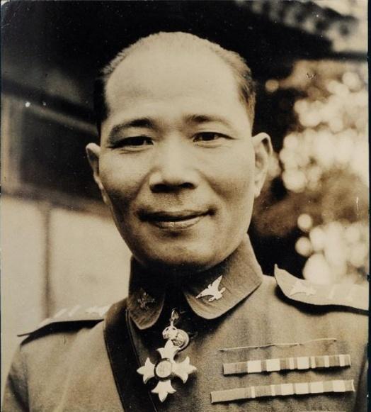 生不出孩子被丈夫赶走,后给别人当小妾,生下11个子女|莫秀英|陈济棠