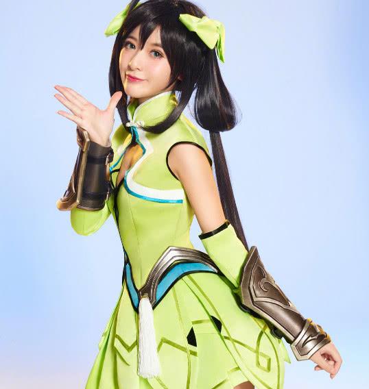 明星cosplay好疯狂!王源可爱,迪丽热巴神还原